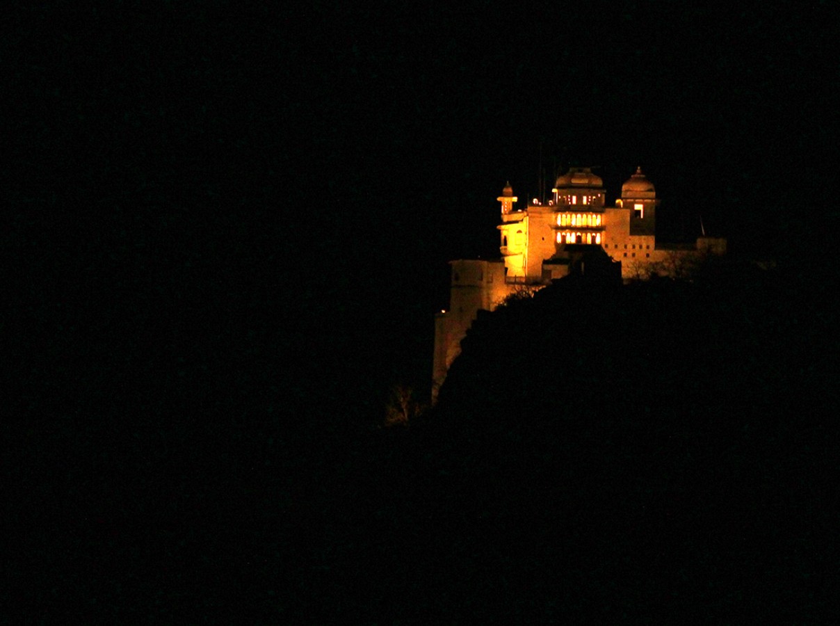 Monsoon Palace (Sajjan Garh Fort) Udaipur Monsoon Palace (Sajjan Garh Fort) Udaipur