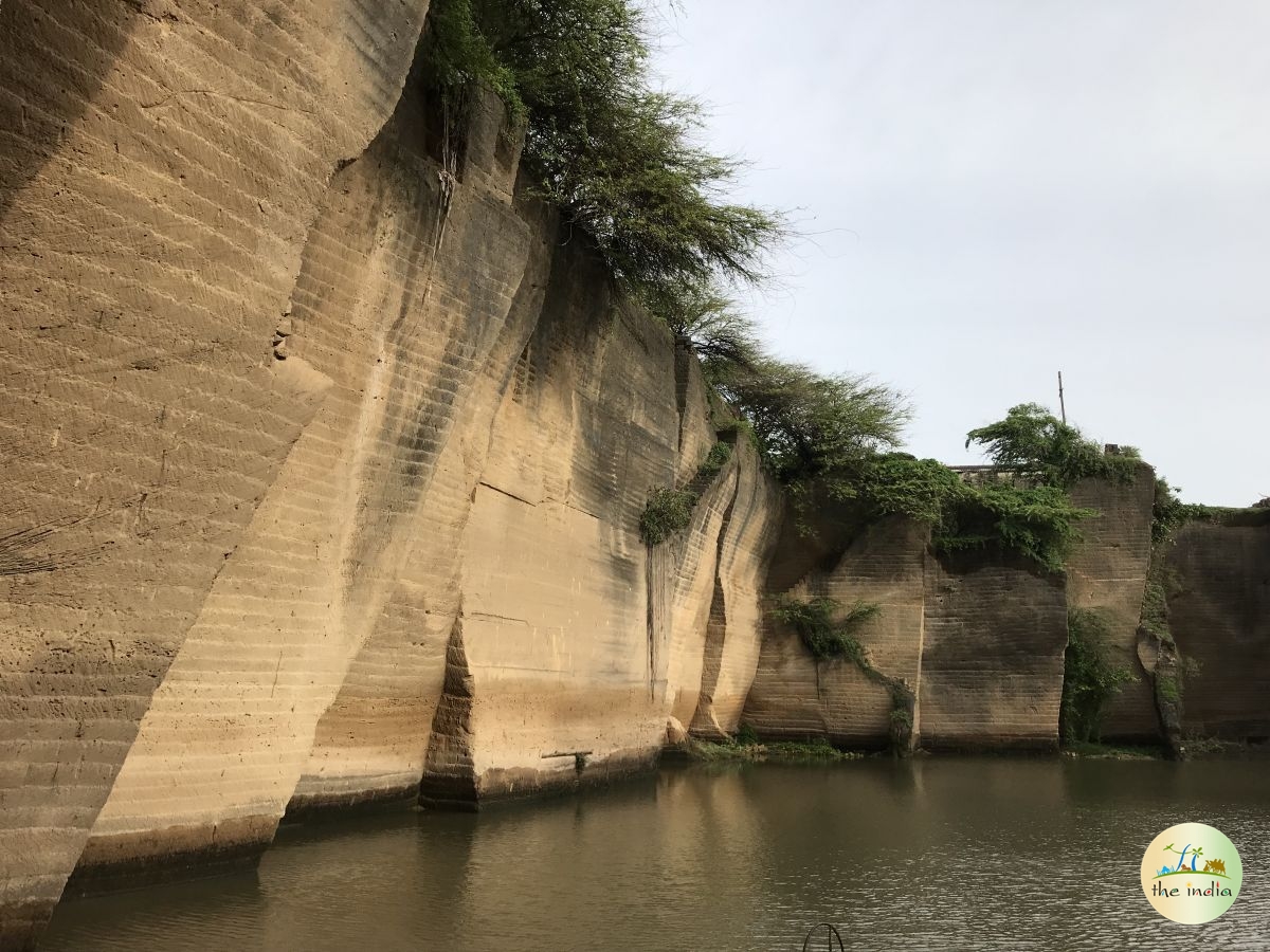Osho Anand Ashram Madhavpur Madhavpur